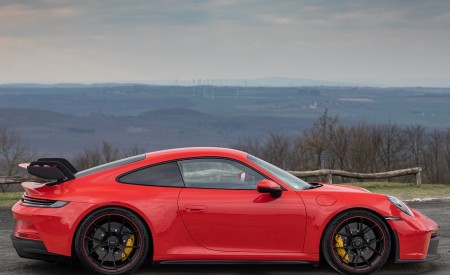 2022 Porsche 911 GT3 (Color: Guards Red) Side Wallpapers 450x275 (43)