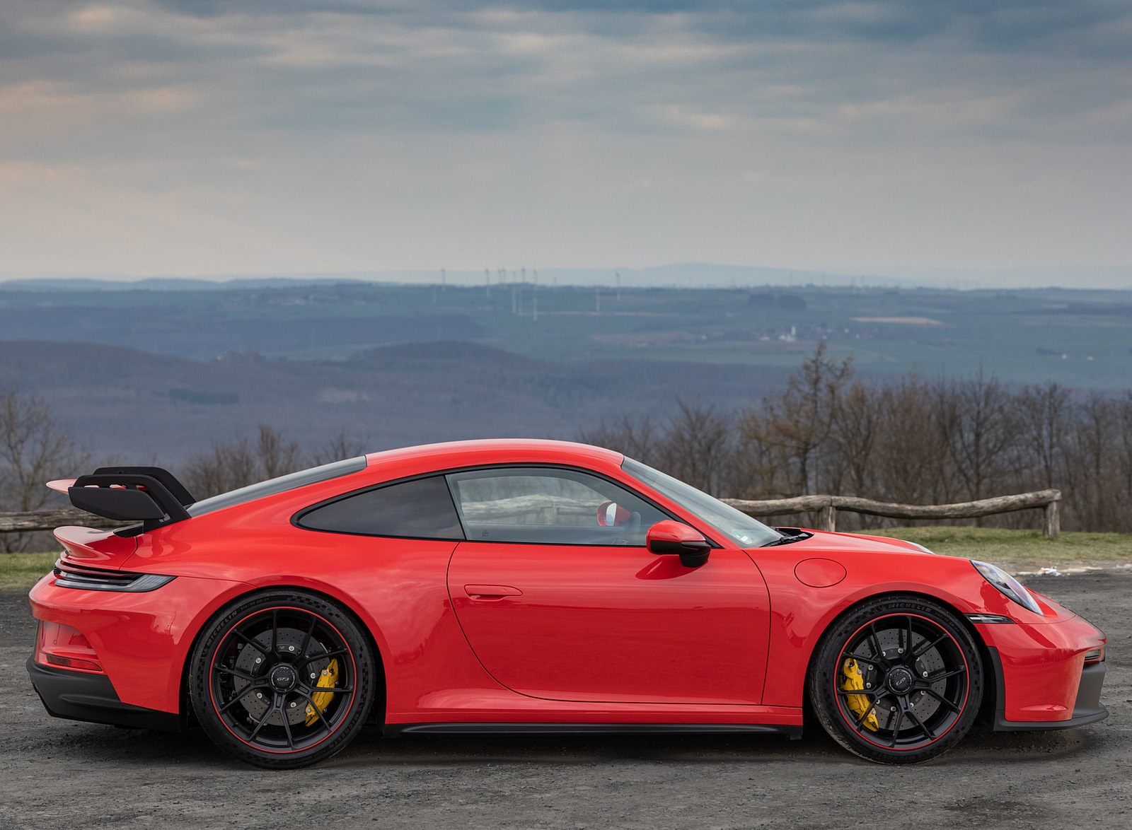2022 Porsche 911 GT3 (Color: Guards Red) Side Wallpapers #43 of 247