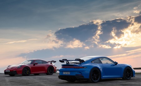 2022 Porsche 911 GT3 (Color: Guards Red) and Porsche 911 GT3 (Color: Shark Blue) Wallpapers 450x275 (31)