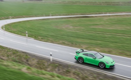 2022 Porsche 911 GT3 (Color: Python Green) Front Three-Quarter Wallpapers 450x275 (159)