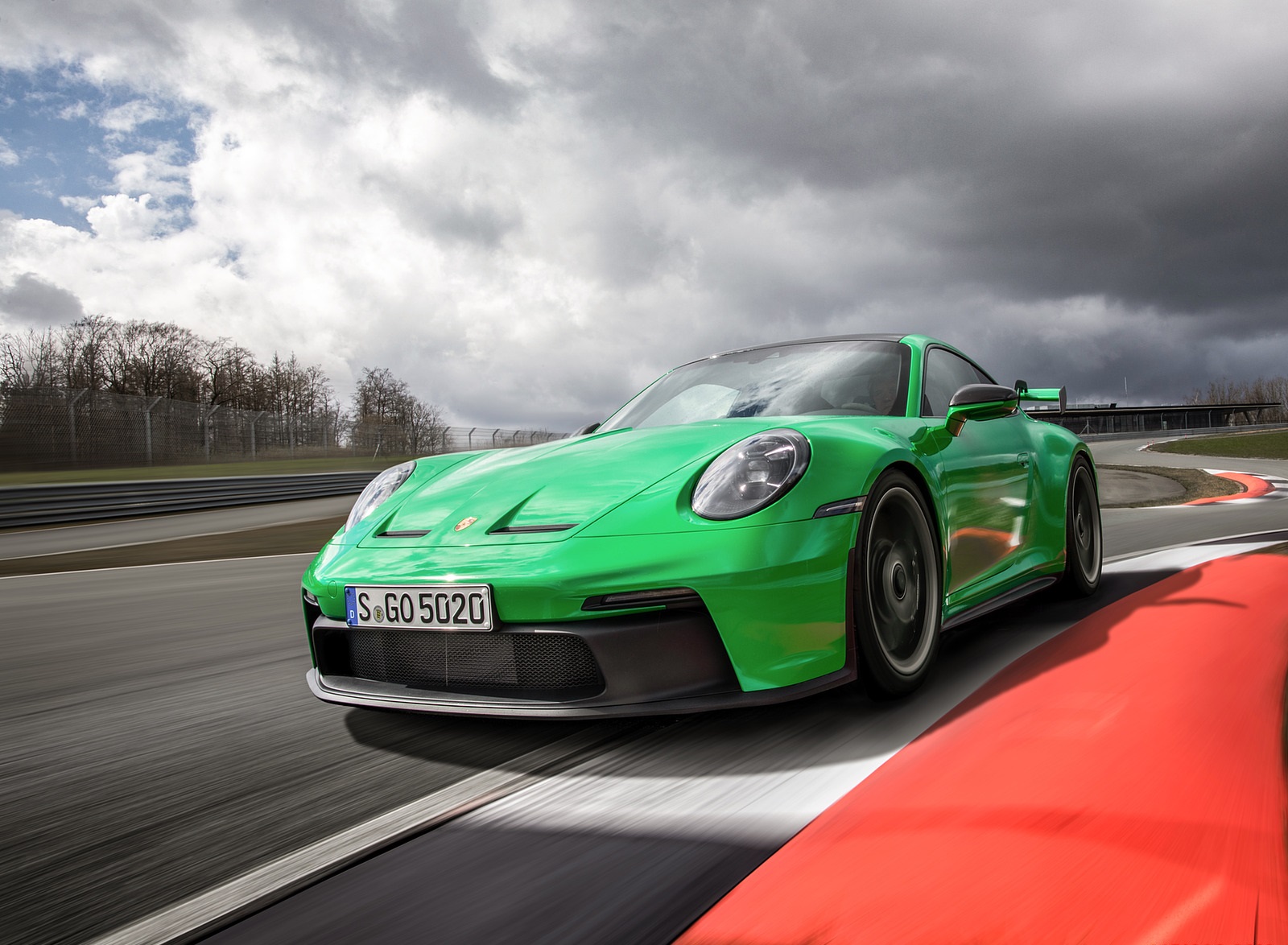 2022 Porsche 911 GT3 (Color: Python Green) Front Three-Quarter Wallpapers #170 of 247