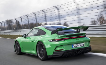 2022 Porsche 911 GT3 (Color: Python Green) Rear Three-Quarter Wallpapers 450x275 (171)