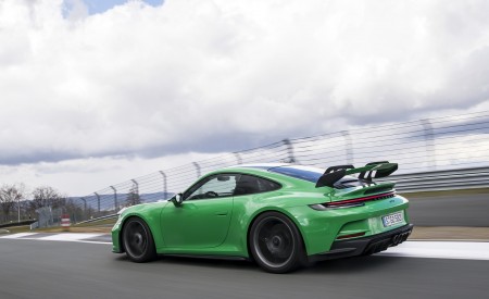 2022 Porsche 911 GT3 (Color: Python Green) Rear Three-Quarter Wallpapers 450x275 (172)