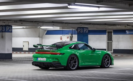 2022 Porsche 911 GT3 (Color: Python Green) Rear Three-Quarter Wallpapers 450x275 (174)