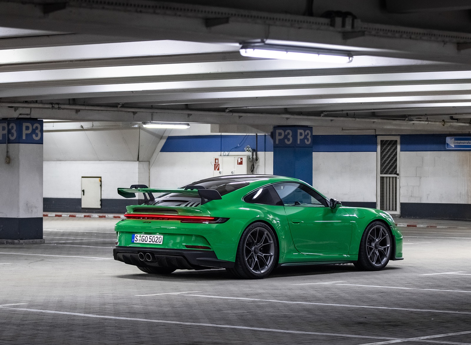 2022 Porsche 911 GT3 (Color: Python Green) Rear Three-Quarter Wallpapers #174 of 247