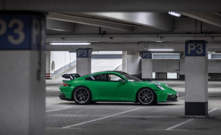 2022 Porsche 911 GT3 (Color: Python Green) Side Wallpapers  450x275 (177)