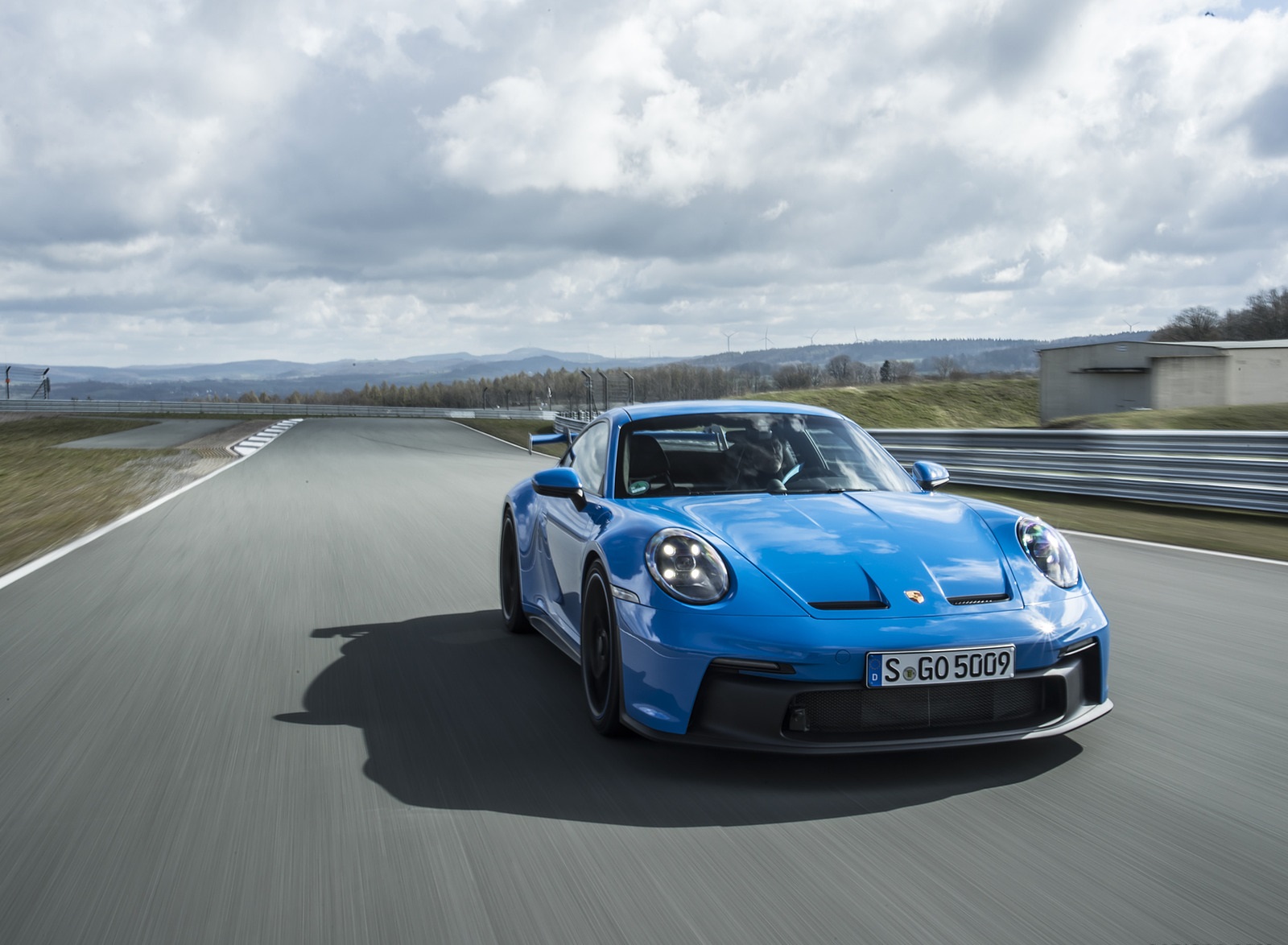 2022 Porsche 911 GT3 (Color: Shark Blue) Front Three-Quarter Wallpapers #107 of 247