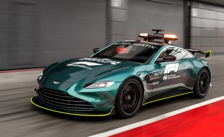 2021 Aston Martin Vantage Formula 1 Safety Car Front Three-Quarter Wallpapers 450x275 (4)