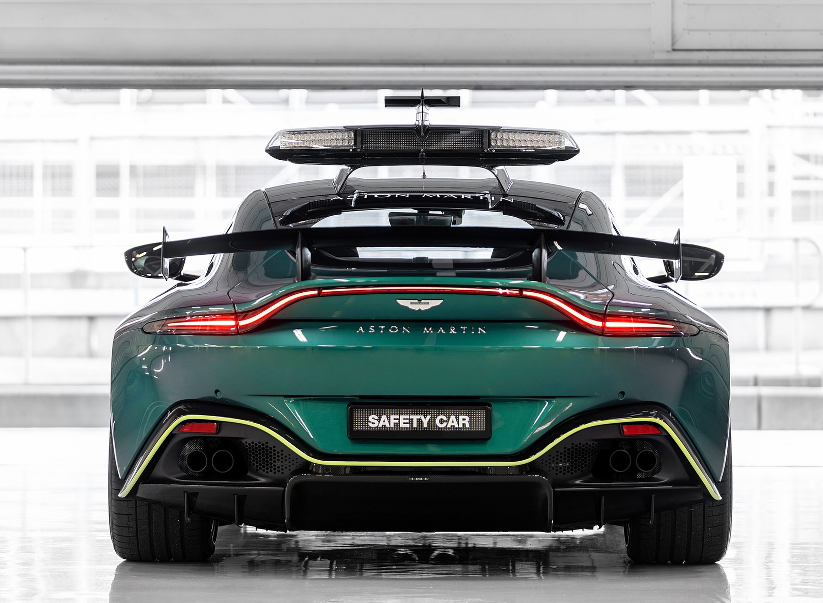 2021 Aston Martin Vantage Formula 1 Safety Car Rear Wallpapers #18 of 22