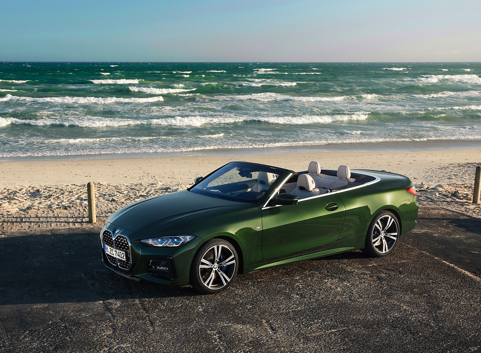 2021 BMW 4 Series Convertible Front Three-Quarter Wallpapers #89 of 162