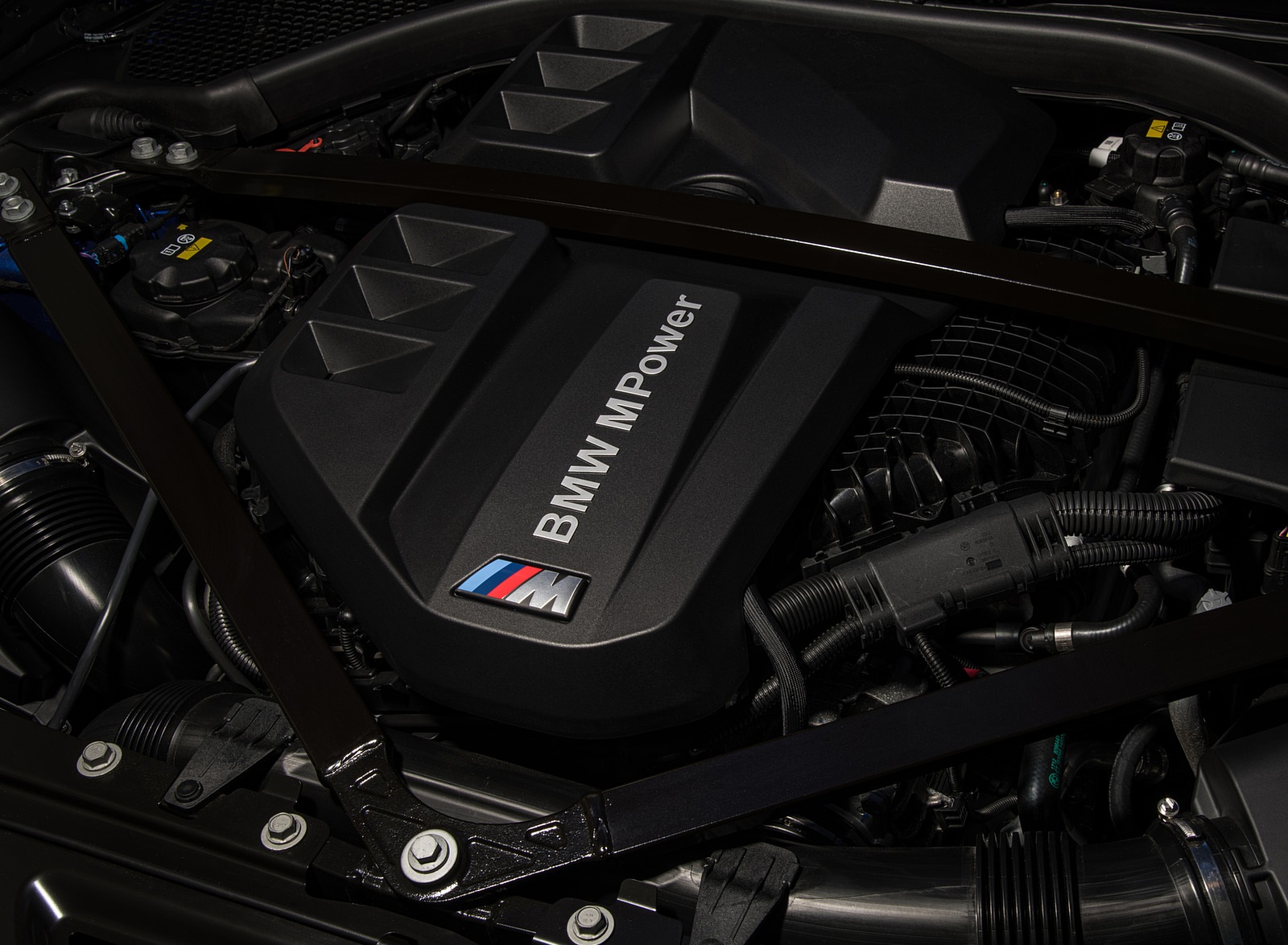 2021 BMW M3 Sedan Competition (Color: Frozen Portimao Blue Metallic) Engine Wallpapers #94 of 268
