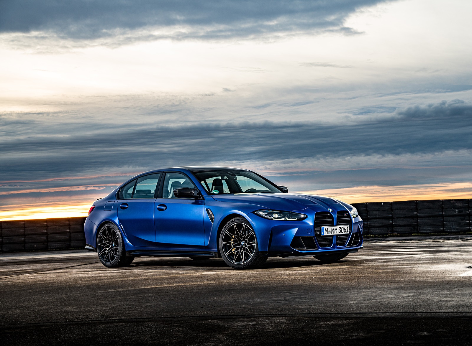 2021 BMW M3 Sedan Competition (Color: Frozen Portimao Blue Metallic) Front Three-Quarter Wallpapers #67 of 268
