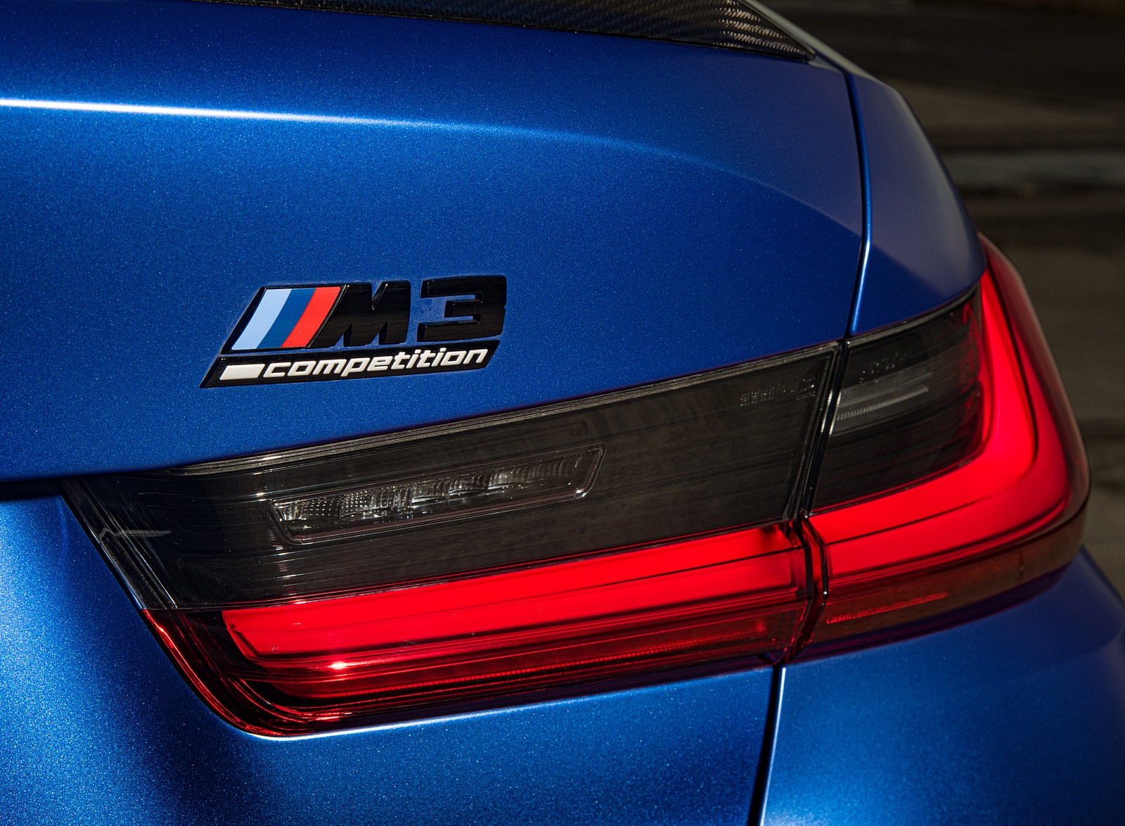 2021 BMW M3 Sedan Competition (Color: Frozen Portimao Blue Metallic) Tail Light Wallpapers #89 of 268