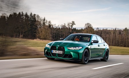 2021 BMW M3 Sedan Competition (Color: Isle of Men Green) Front Three-Quarter Wallpapers 450x275 (125)