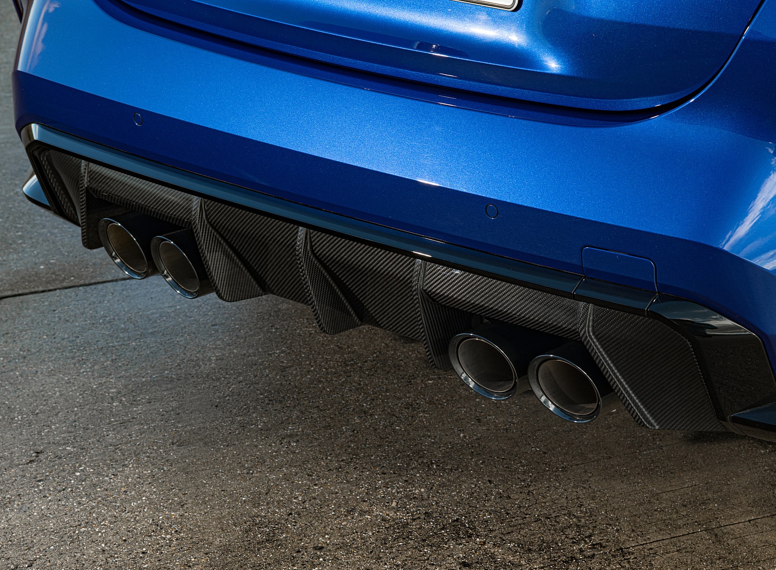 2021 BMW M4 Coupe Competition (Color: Portimao Blue) Exhaust Wallpapers #68 of 207