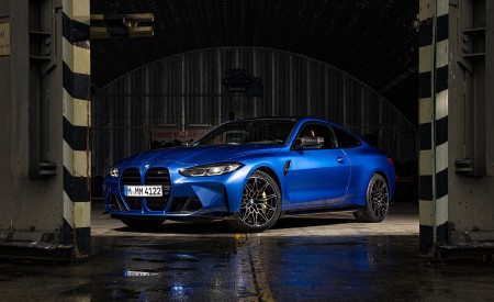 2021 BMW M4 Coupe Competition (Color: Portimao Blue) Front Three-Quarter Wallpapers 450x275 (50)