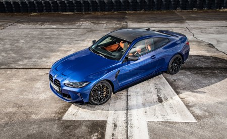 2021 BMW M4 Coupe Competition (Color: Portimao Blue) Front Three-Quarter Wallpapers 450x275 (40)