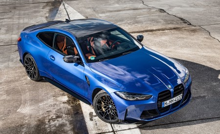 2021 BMW M4 Coupe Competition (Color: Portimao Blue) Front Three-Quarter Wallpapers 450x275 (45)
