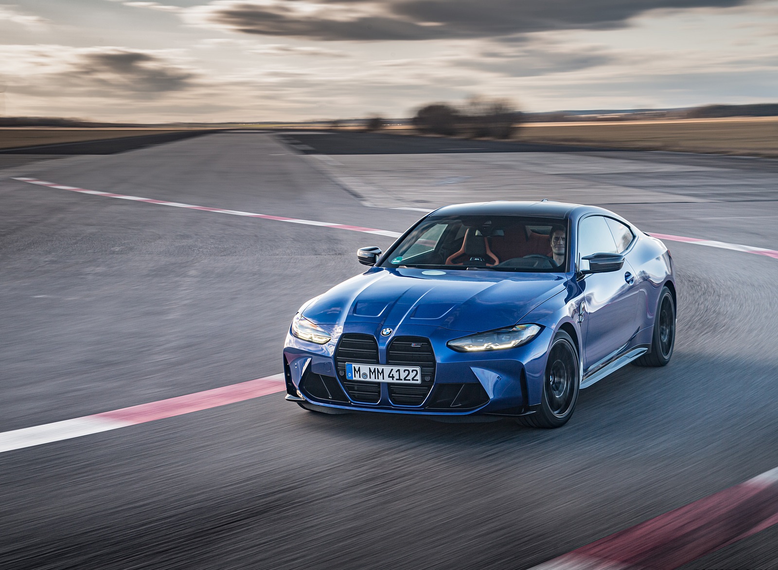 BMW m4 g82 фиолетовая