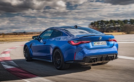 2021 BMW M4 Coupe Competition (Color: Portimao Blue) Rear Three-Quarter Wallpapers 450x275 (31)