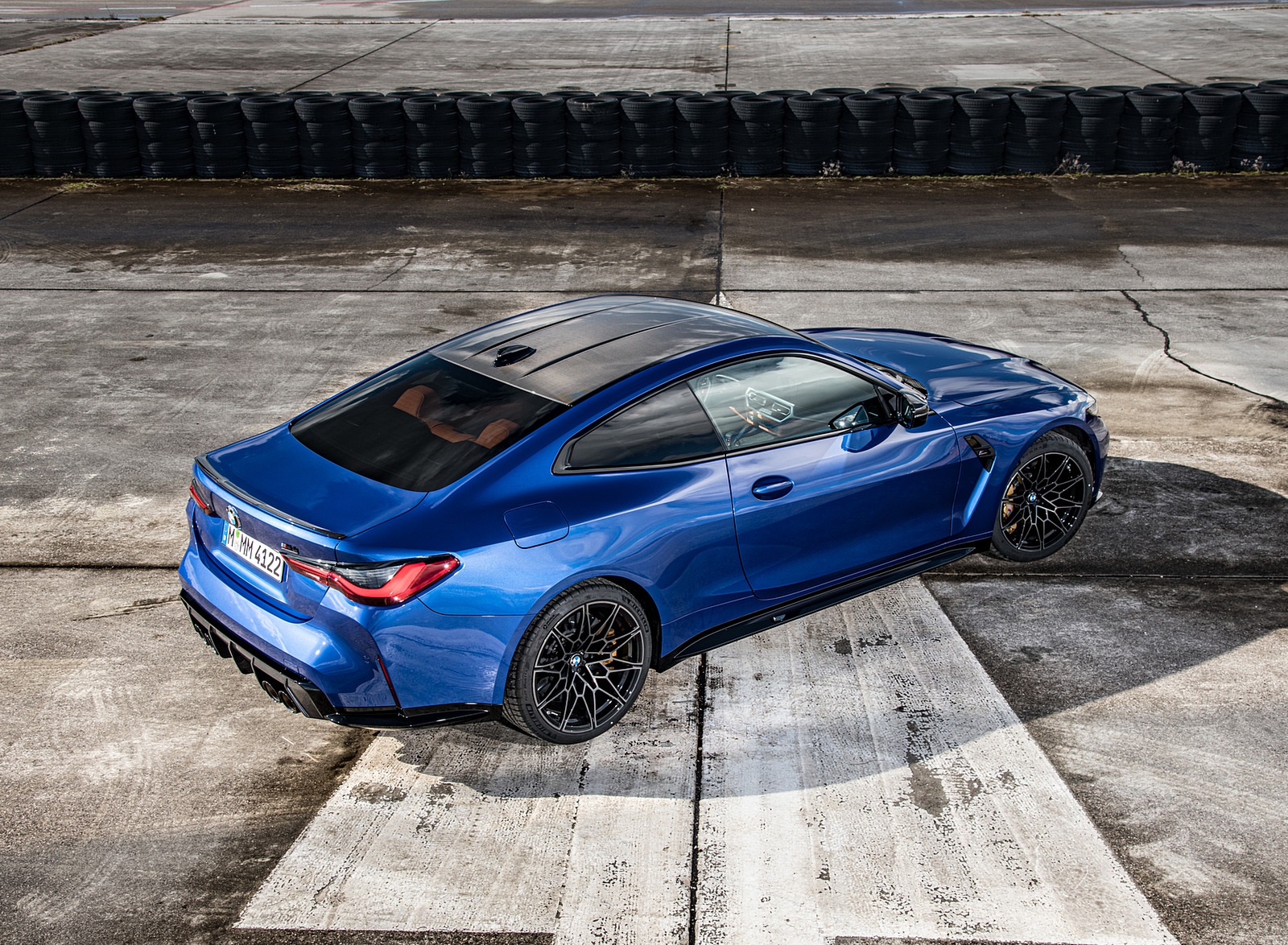 2021 BMW M4 Coupe Competition (Color: Portimao Blue) Rear Three-Quarter Wallpapers #46 of 207