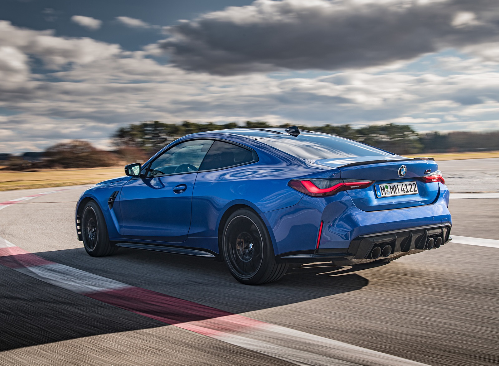 2021 BMW M4 Coupe Competition (Color: Portimao Blue) Rear Three-Quarter Wallpapers #36 of 207