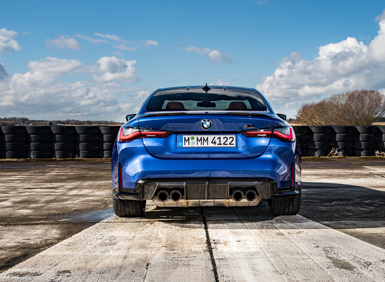 2021 BMW M4 Coupe Competition (Color: Portimao Blue) Rear Wallpapers #47 of 207