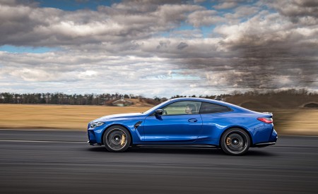 2021 BMW M4 Coupe Competition (Color: Portimao Blue) Side Wallpapers 450x275 (38)