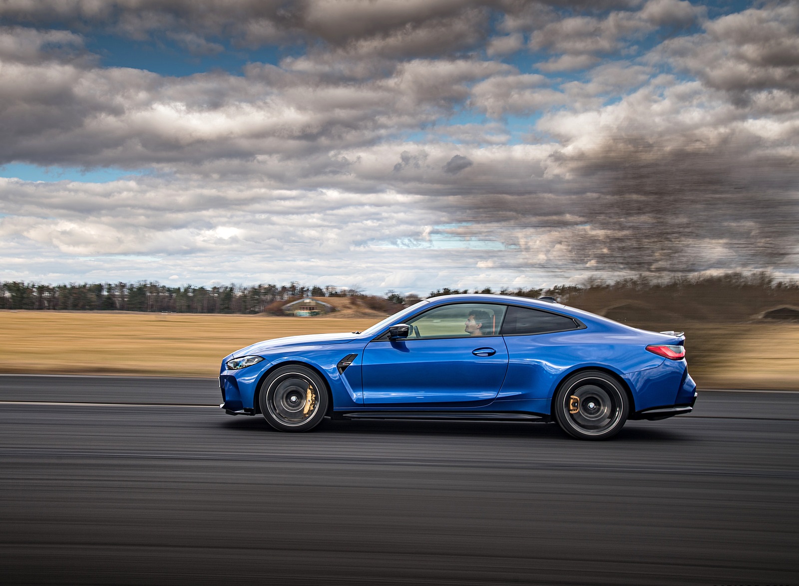 2021 BMW M4 Coupe Competition (Color: Portimao Blue) Side Wallpapers #38 of 207