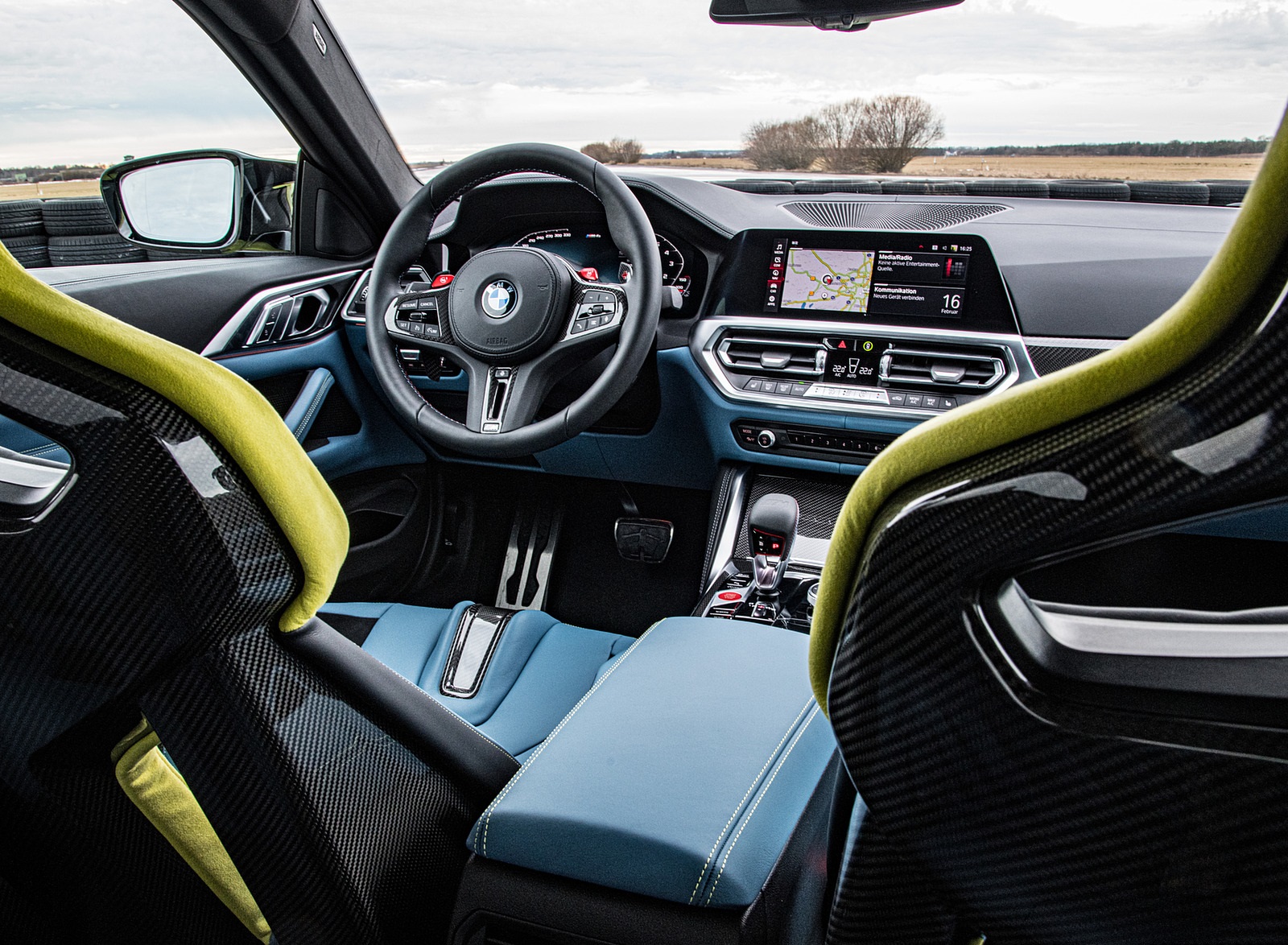 2021 BMW M4 Coupe Competition (Color: Sao Paulo Yellow) Interior Wallpapers #119 of 207