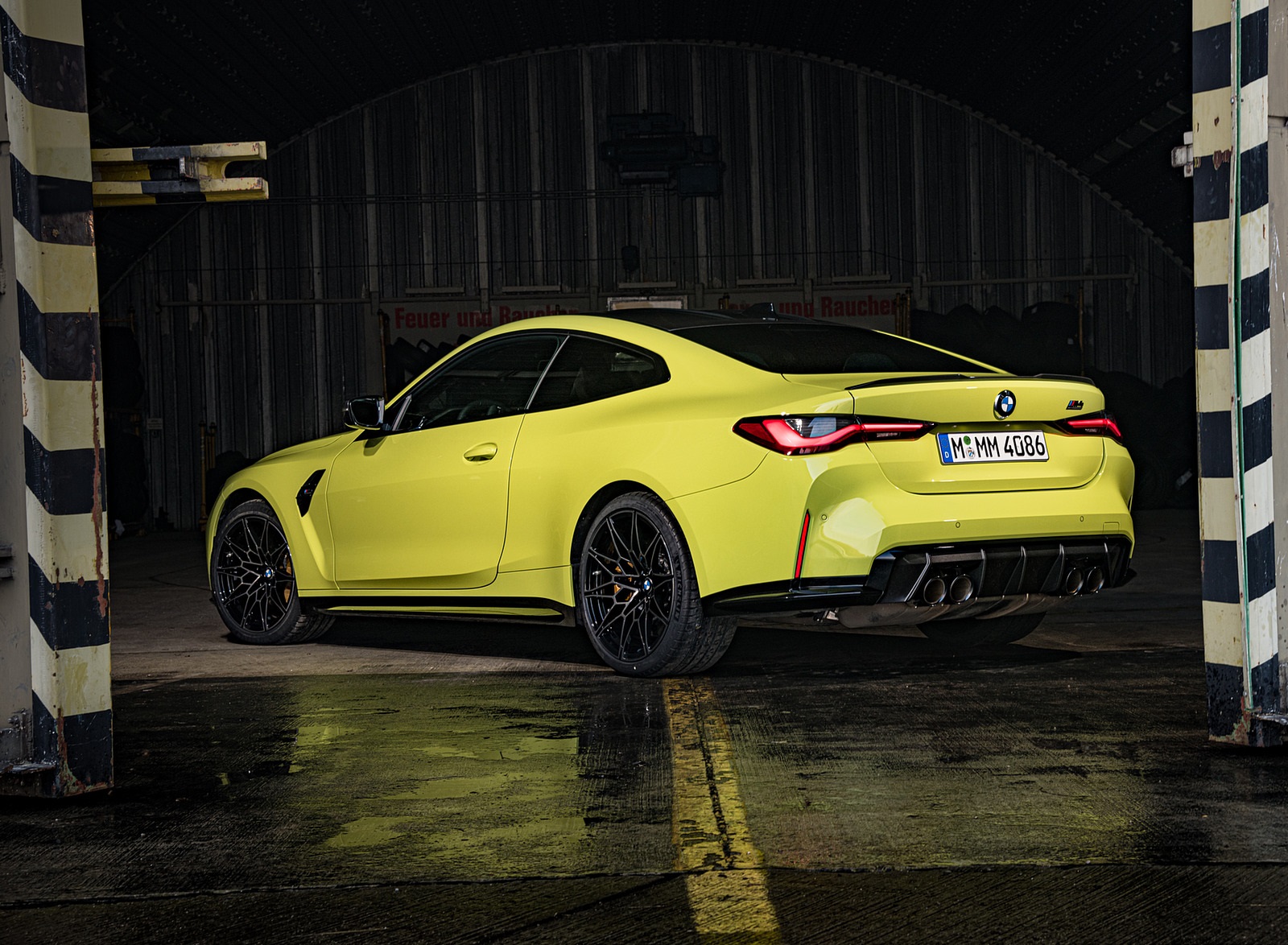 2021 BMW M4 Coupe Competition (Color: Sao Paulo Yellow) Rear Three-Quarter Wallpapers #106 of 207