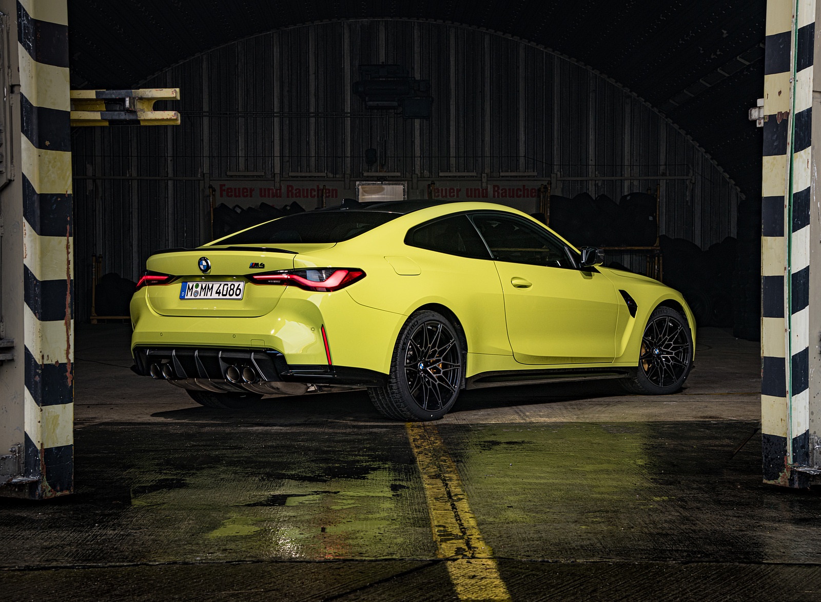 2021 BMW M4 Coupe Competition (Color: Sao Paulo Yellow) Rear Three-Quarter Wallpapers #107 of 207