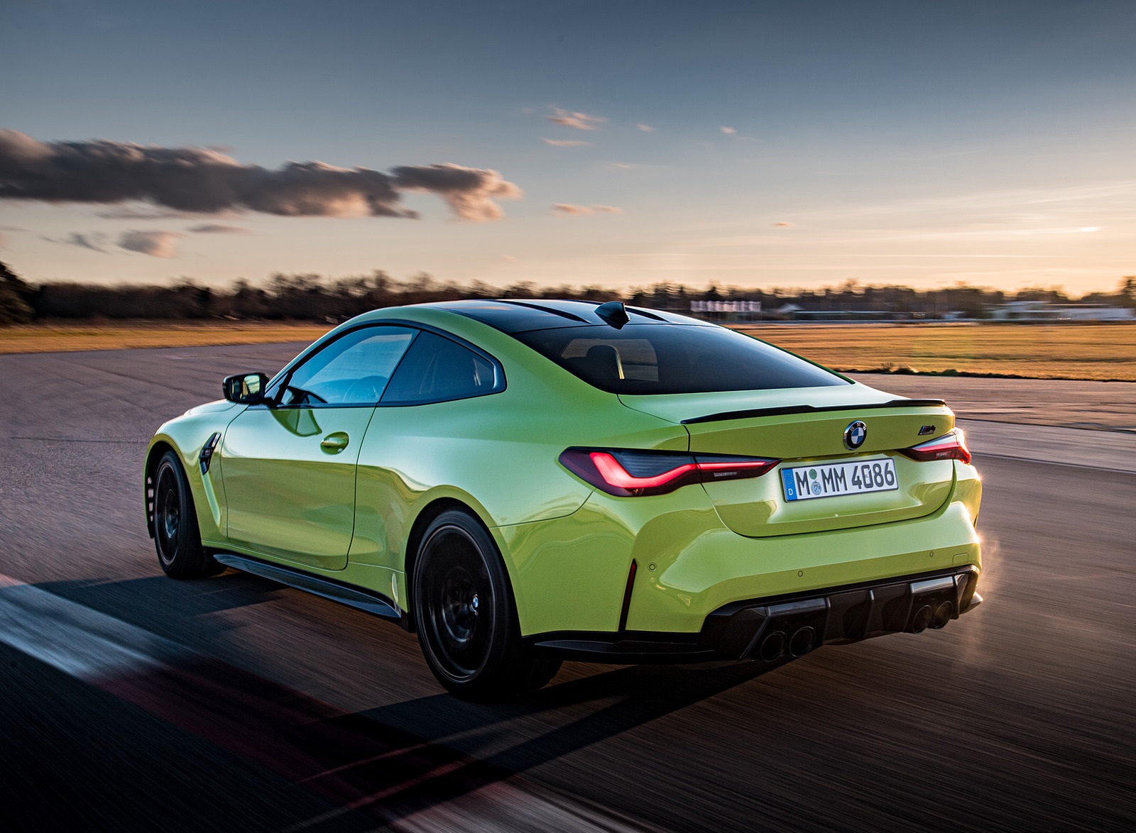 2021 BMW M4 Coupe Competition (Color: Sao Paulo Yellow) Rear Three-Quarter Wallpapers #91 of 207