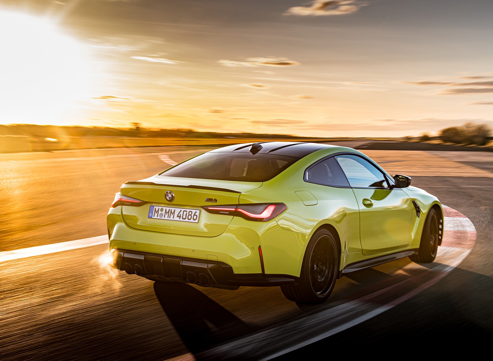 2021 BMW M4 Coupe Competition (Color: Sao Paulo Yellow) Rear Three-Quarter Wallpapers #85 of 207