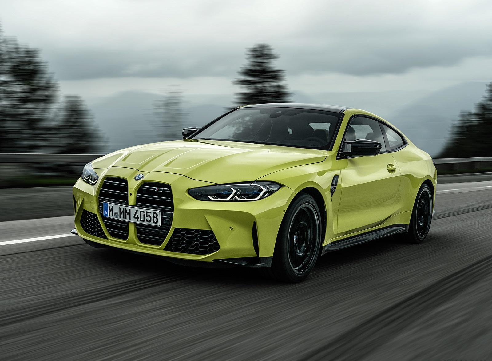 2021 BMW M4 Coupe Competition Front Three-Quarter Wallpapers (1)