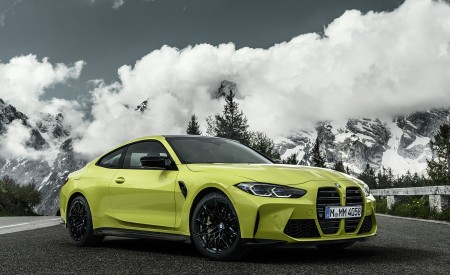 2021 BMW M4 Coupe Competition Front Three-Quarter Wallpapers 450x275 (10)