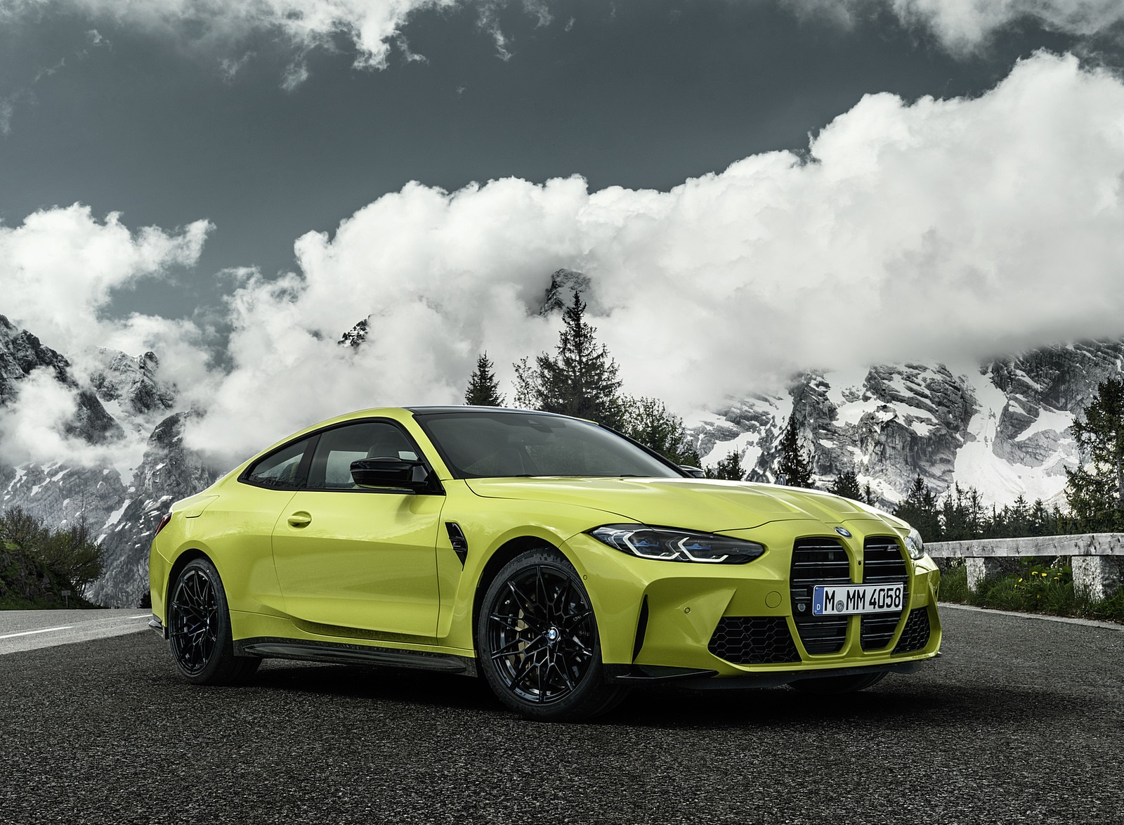 2021 BMW M4 Coupe Competition Front Three-Quarter Wallpapers (10)