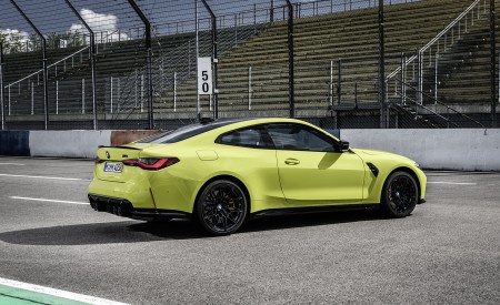 2021 BMW M4 Coupe Competition Rear Three-Quarter Wallpapers  450x275 (150)