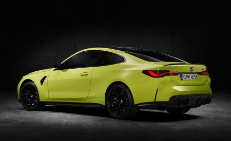 2021 BMW M4 Coupe Competition Rear Three-Quarter Wallpapers 450x275 (178)