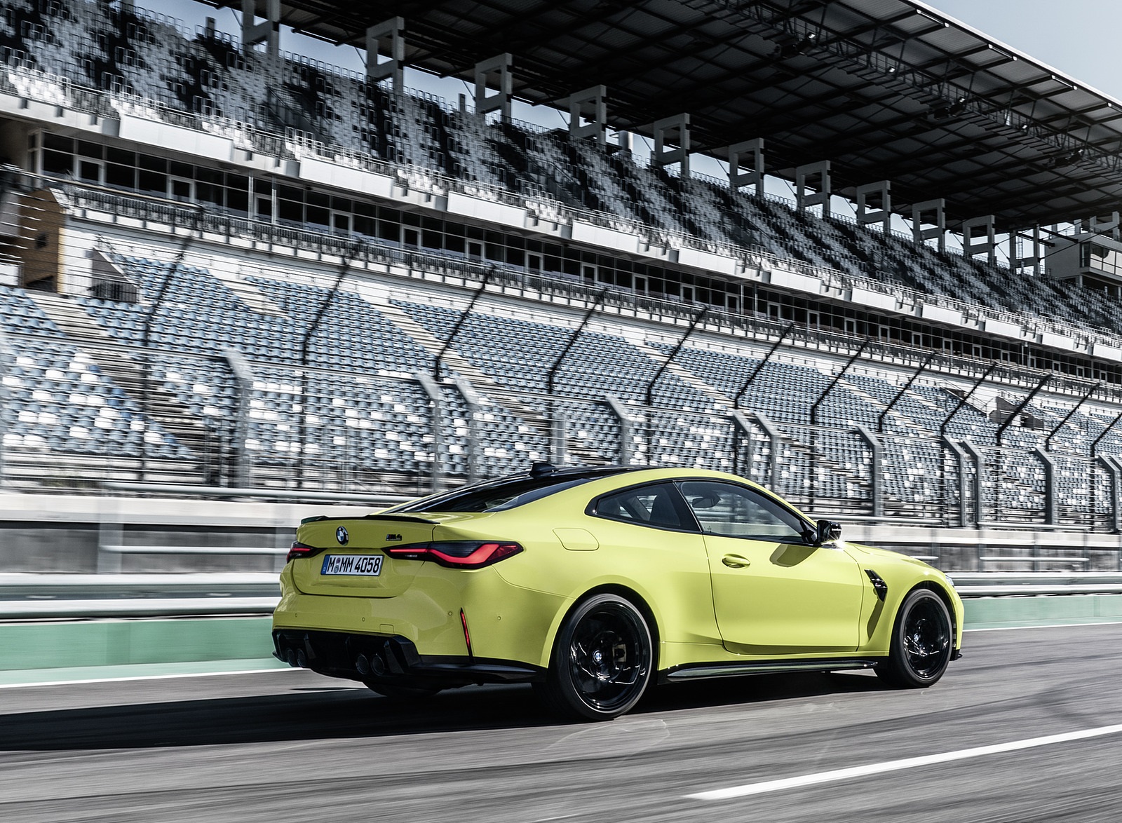 2021 BMW M4 Coupe Competition Rear Three-Quarter Wallpapers #136 of 207