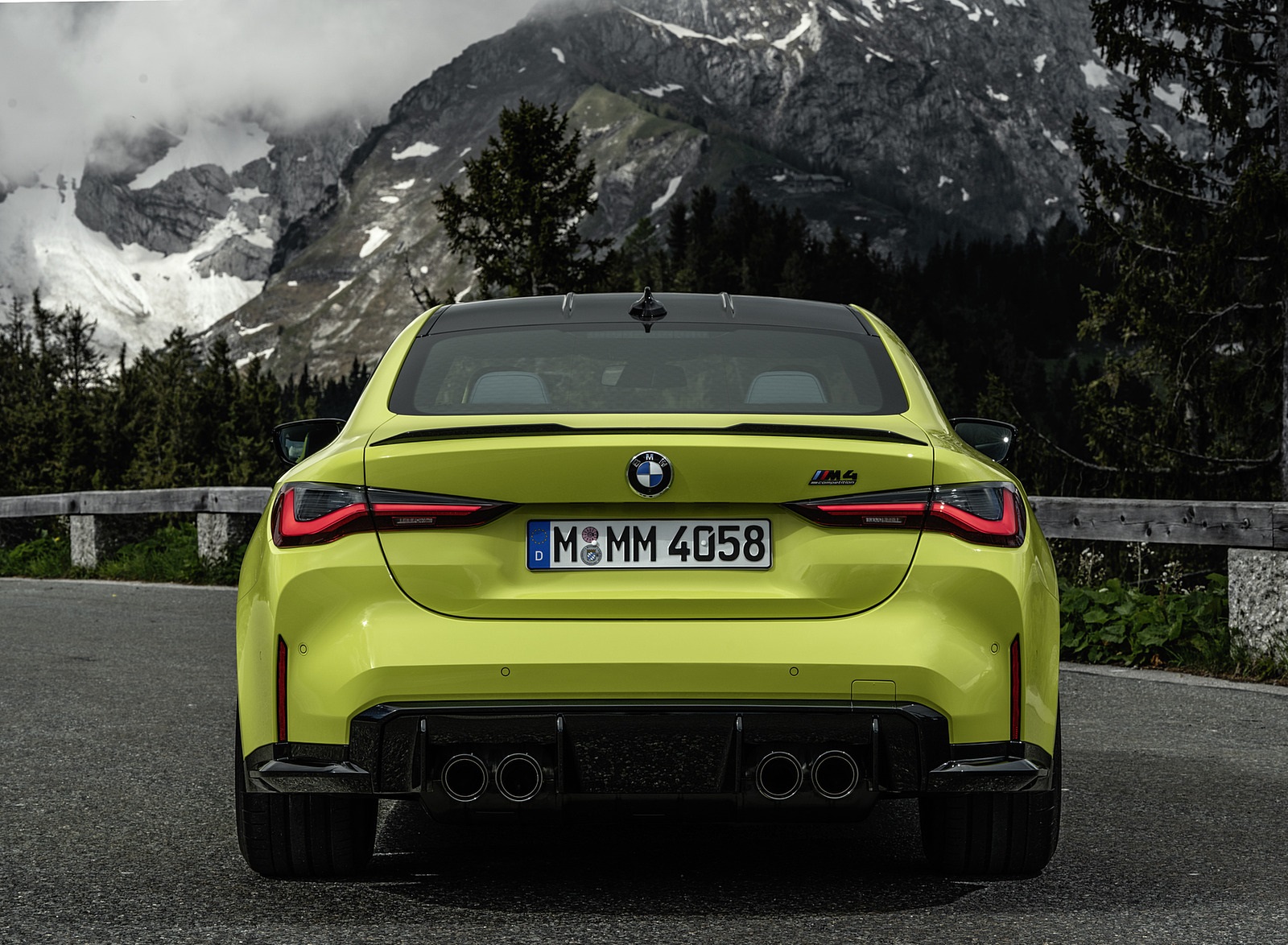 2021 BMW M4 Coupe Competition Rear Wallpapers #14 of 207