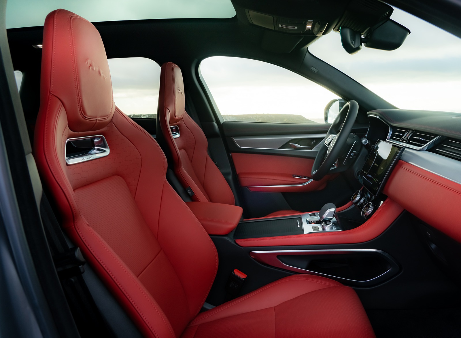 2021 Jaguar F-Pace P400 MHEV R-Dynamic SE R-Dynamic SE Interior Front Seats Wallpapers #21 of 24