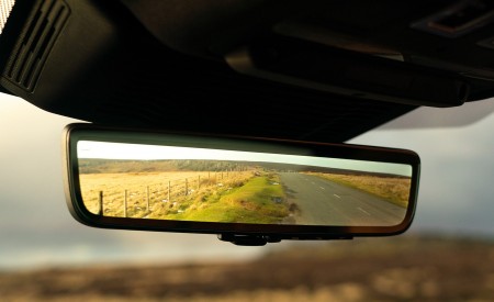 2021 Jaguar XF P300 R-Dynamic SE Digital Rear-View Mirror Wallpapers 450x275 (24)