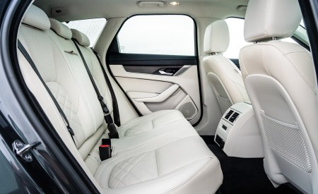 2021 Jaguar XF Sportbrake D200 MHEV SE Interior Rear Seats Wallpapers 450x275 (31)