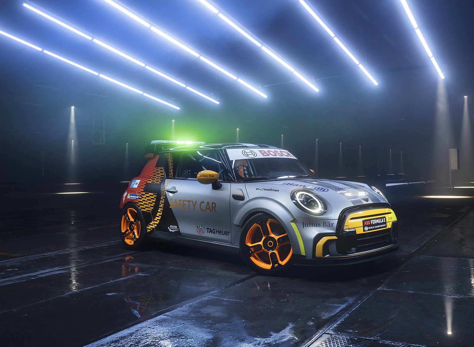 2021 MINI Electric Pacesetter Front Three-Quarter Wallpapers #21 of 62