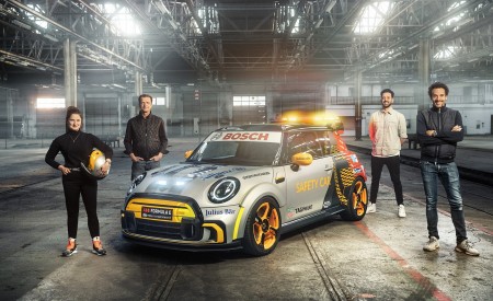 2021 MINI Electric Pacesetter Front Three-Quarter Wallpapers  450x275 (13)