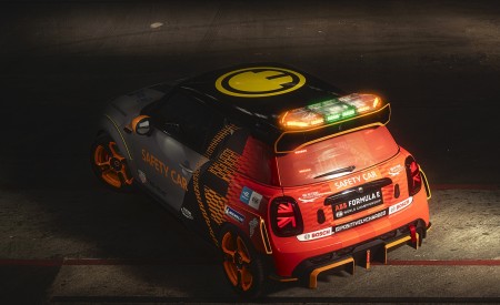 2021 MINI Electric Pacesetter Rear Three-Quarter Wallpapers 450x275 (16)
