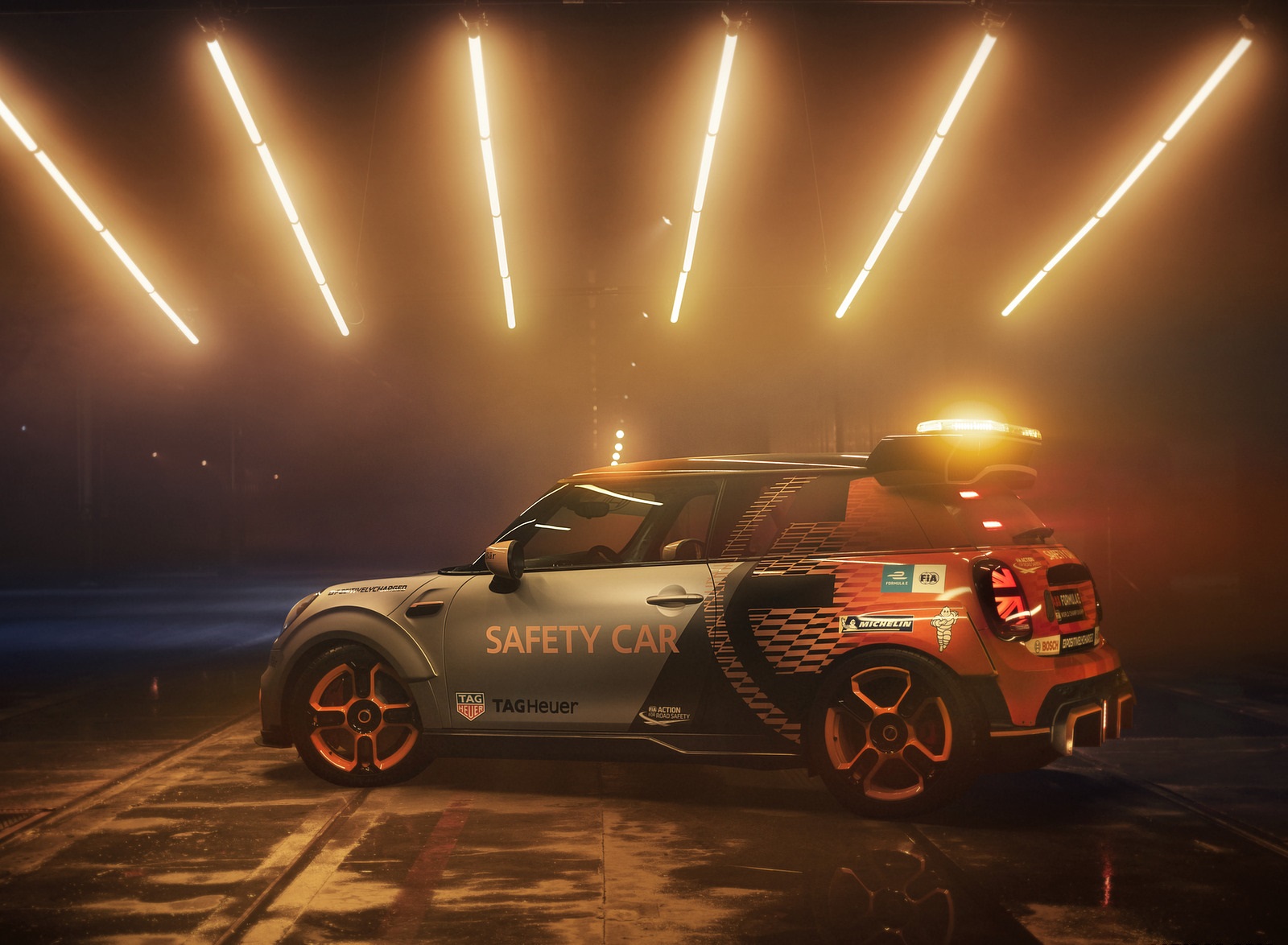 2021 MINI Electric Pacesetter Side Wallpapers  #27 of 62