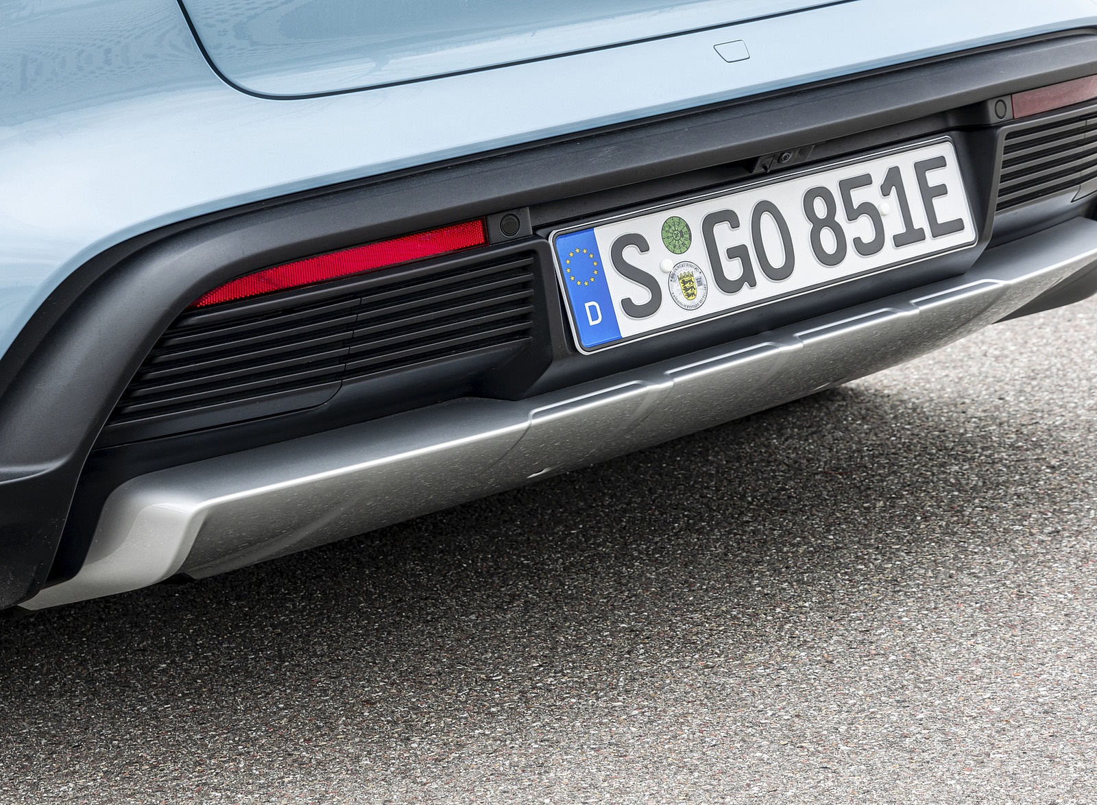 2022 Porsche Taycan 4S Cross Turismo (Color: Frozen Blue Metallic) Detail Wallpapers #65 of 95