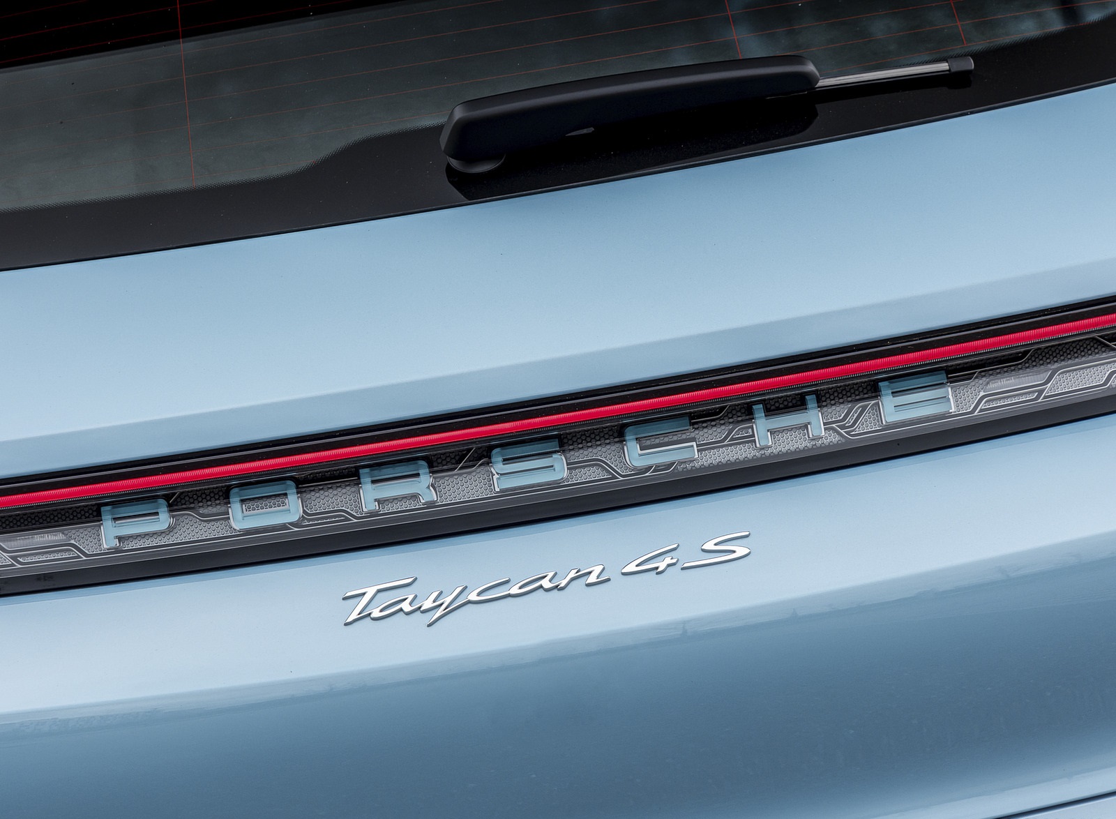 2022 Porsche Taycan 4S Cross Turismo (Color: Frozen Blue Metallic) Detail Wallpapers #62 of 95